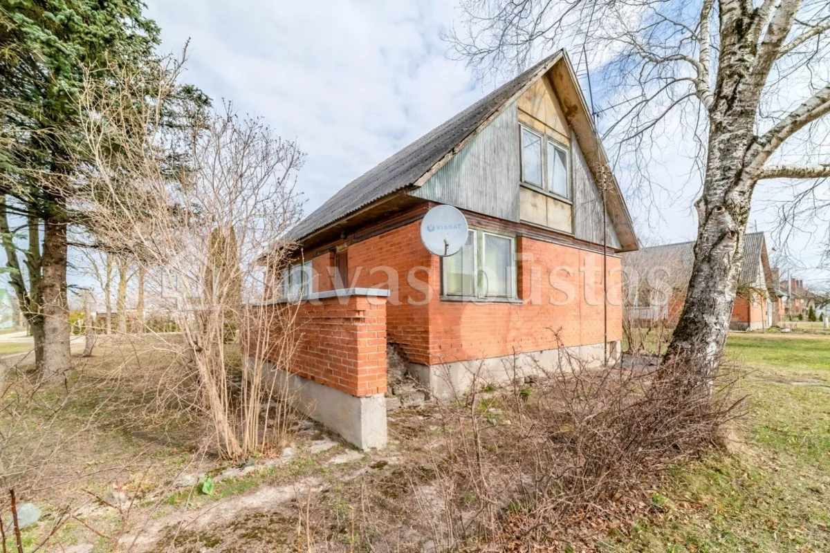 Ramioje vietoje! Parduodamas gyvenamasis namas Akmenės r., Daubiškių k., Beržų g. 23