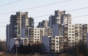 Būsto energijos taupymo agentūra, įvertinusi daugiabučiams atnaujinti pateiktas 719 paraiškų, tinkamomis įgyvendinti pripažino 707