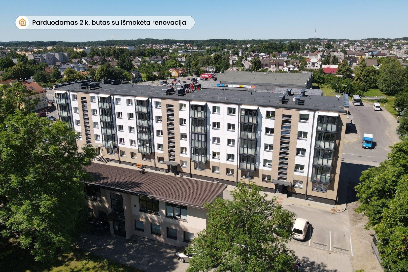 IŠMOKĖTA RENOVACIJA! Parduodamas 2 k. butas centre, Gedimino g., Telšiuose