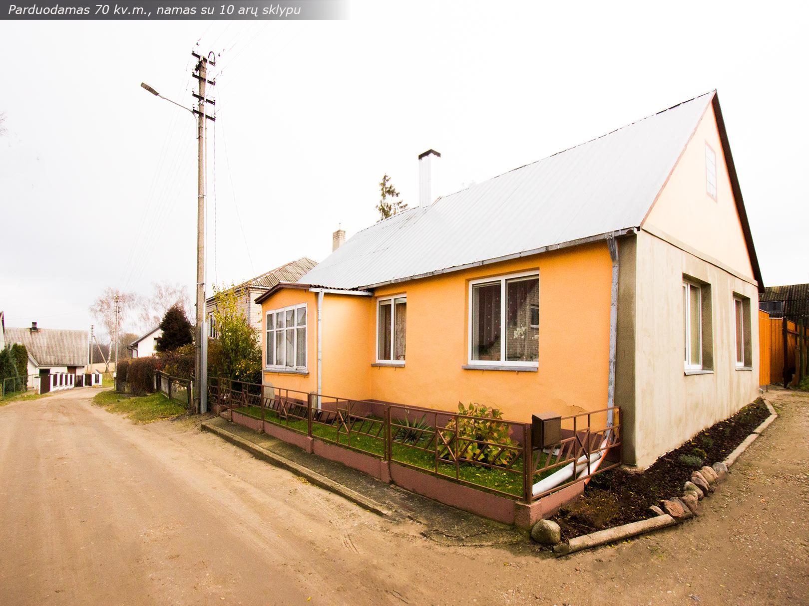 Kalvarijos miestelyje, 70 kv.m., namas su 10 arų žemės sklypu, Laukų g., Kalvarija.