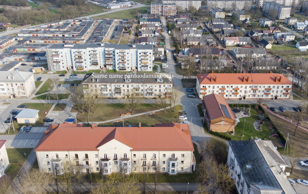 Mūriniame name parduodamas 3 kambarių butas Kėdainiuose, J. Basanavičiaus g.