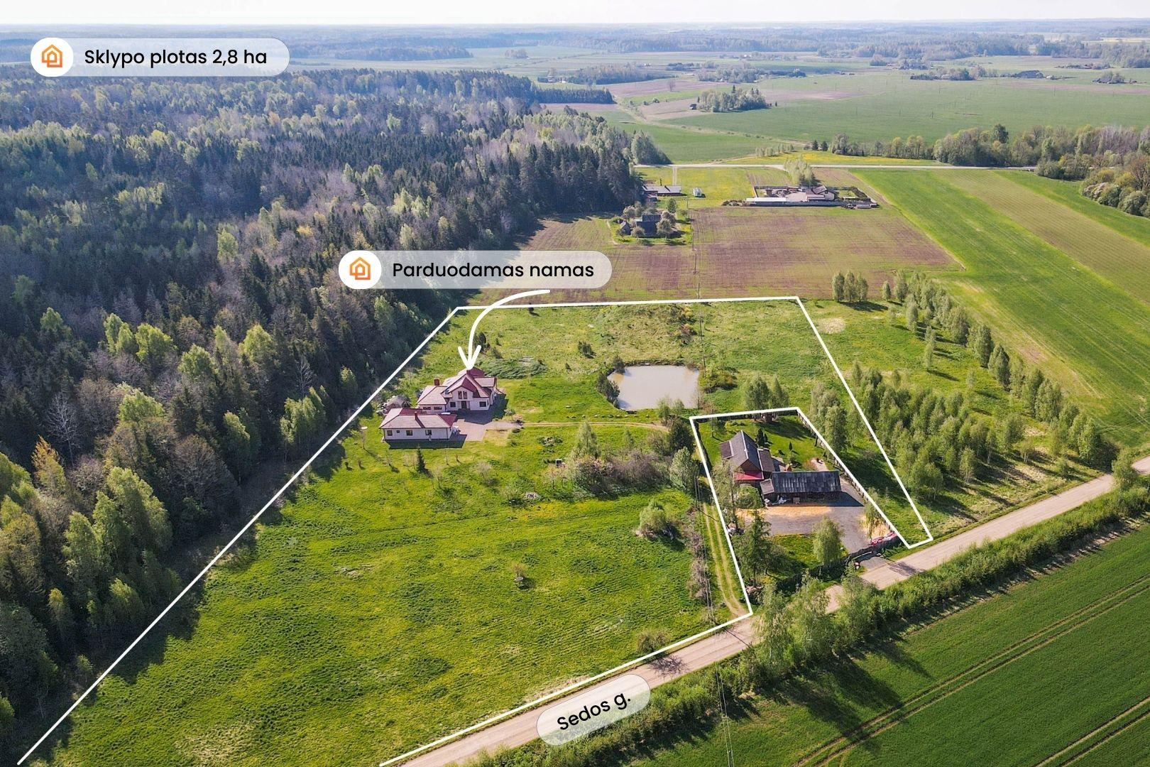 Parduodamas 252 kv. m gyvenamasis namas su 2,8 ha sklypu &scaron;alia mi&scaron;ko, Mažeikių r. Spurganų k. Sedos g.