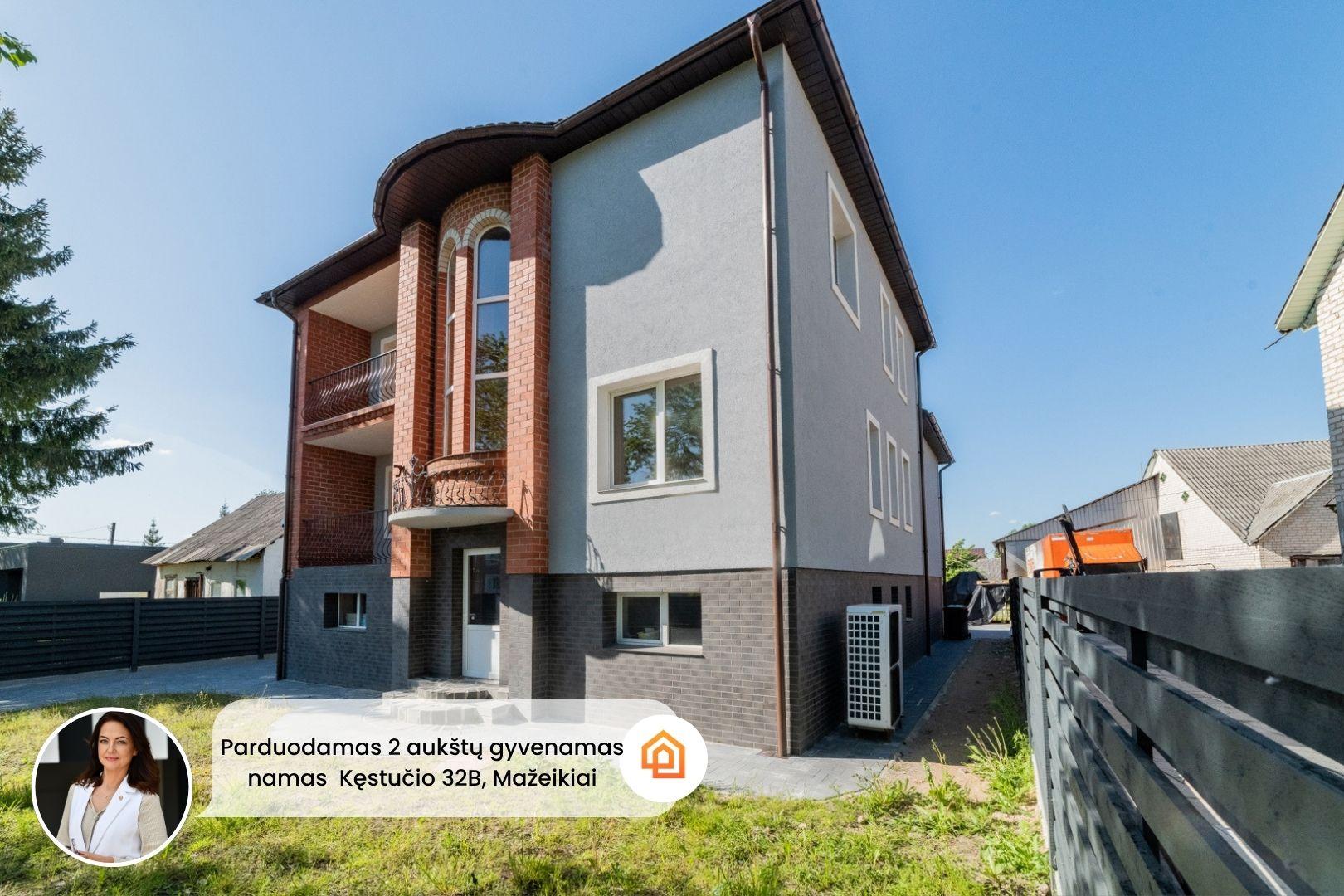 Parduodamas 2 aukštų mūrinis gyvenamasis namas Mažeikiuose, Kęstučio g. 32B