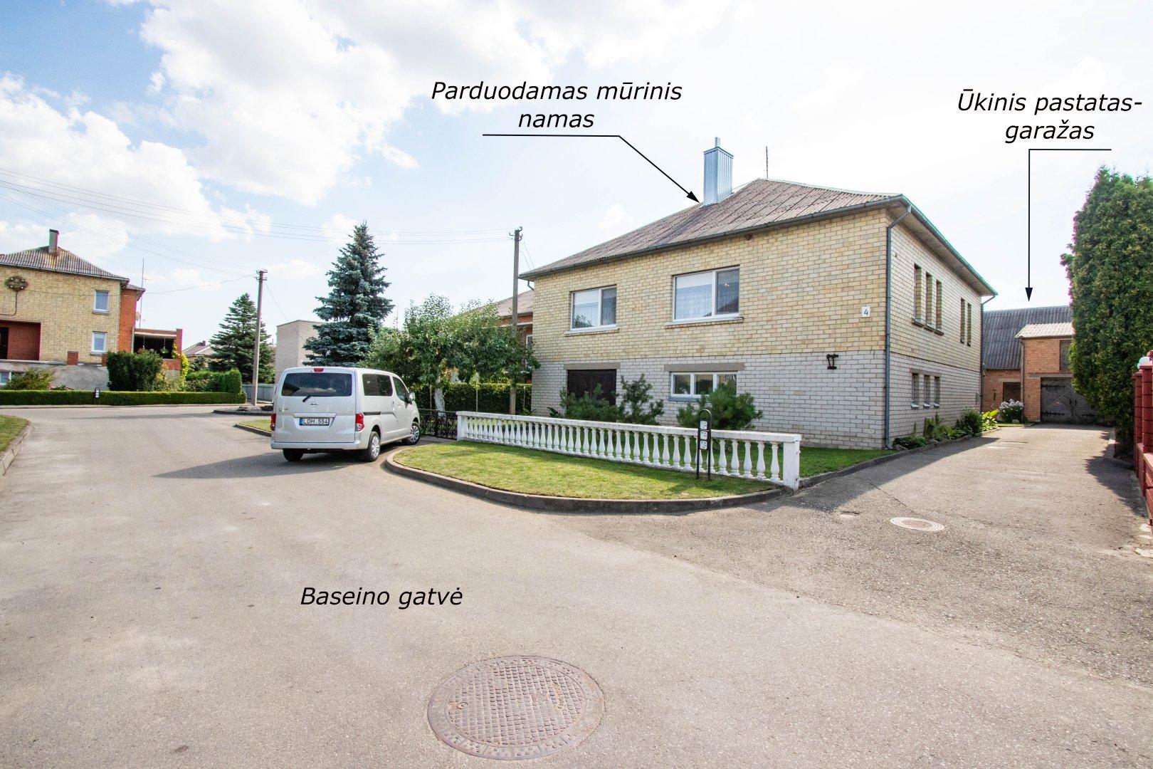 Parduodamas 2 aukštų namas, Baseino g. 4 Joniškyje.