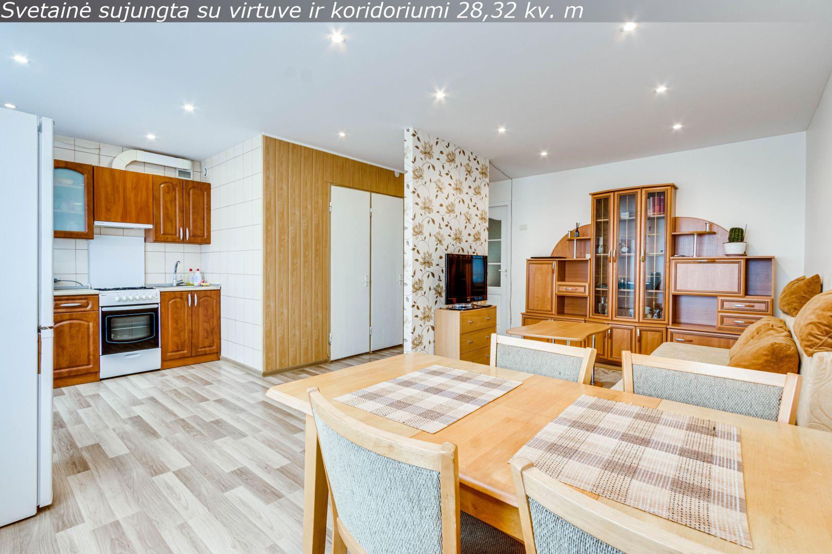Parduodamas erdvus 2 kambarių butas Radviliškio g., Šiauliuose