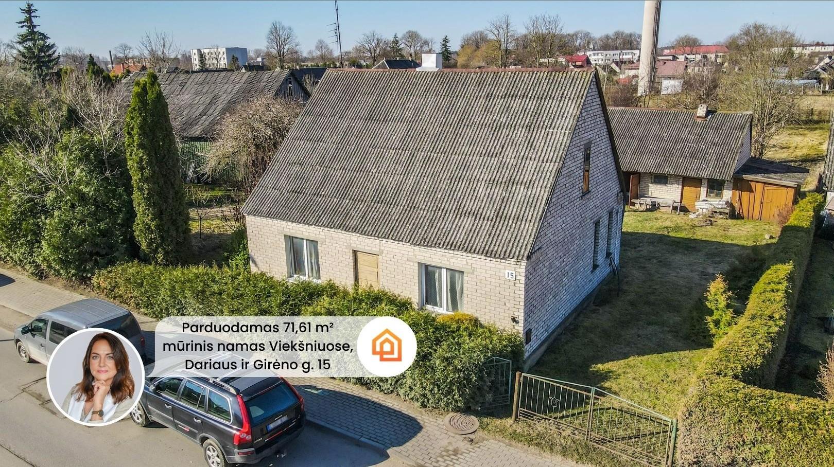 Parduodamas mūrinis gyvenamasis namas Dariaus ir Girėno g., Viek&scaron;niuose, Mažeikių r., su 17 arų žemės sklypu.