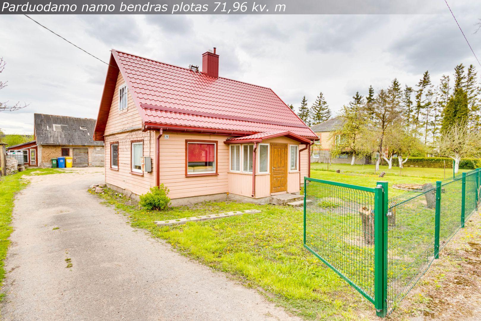 Parduodamas rąstinis namas su 15,72 arų žemės sklypu Beržų g., Bučiūnų k., Joniškio r.