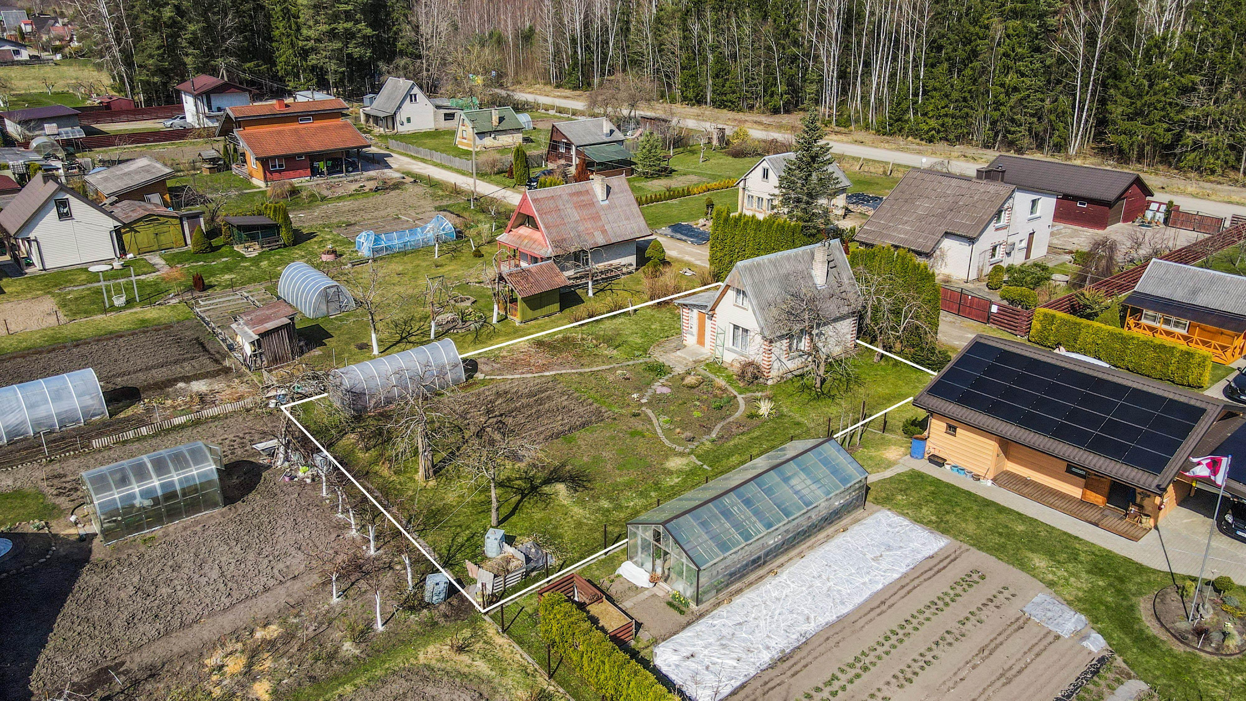Parduodamas sodo namelis su 6 arų sklypu Mažeikių raj. sav., Naikių k., SB &bdquo;Papartis&ldquo;, Gilių 1-oji g.