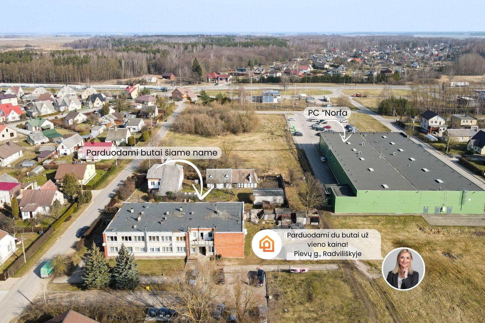 Parduodami du butai – 2 kambarių ir šalia esantis 1 kambario butas Pievų  g. 4, Radviliškyje