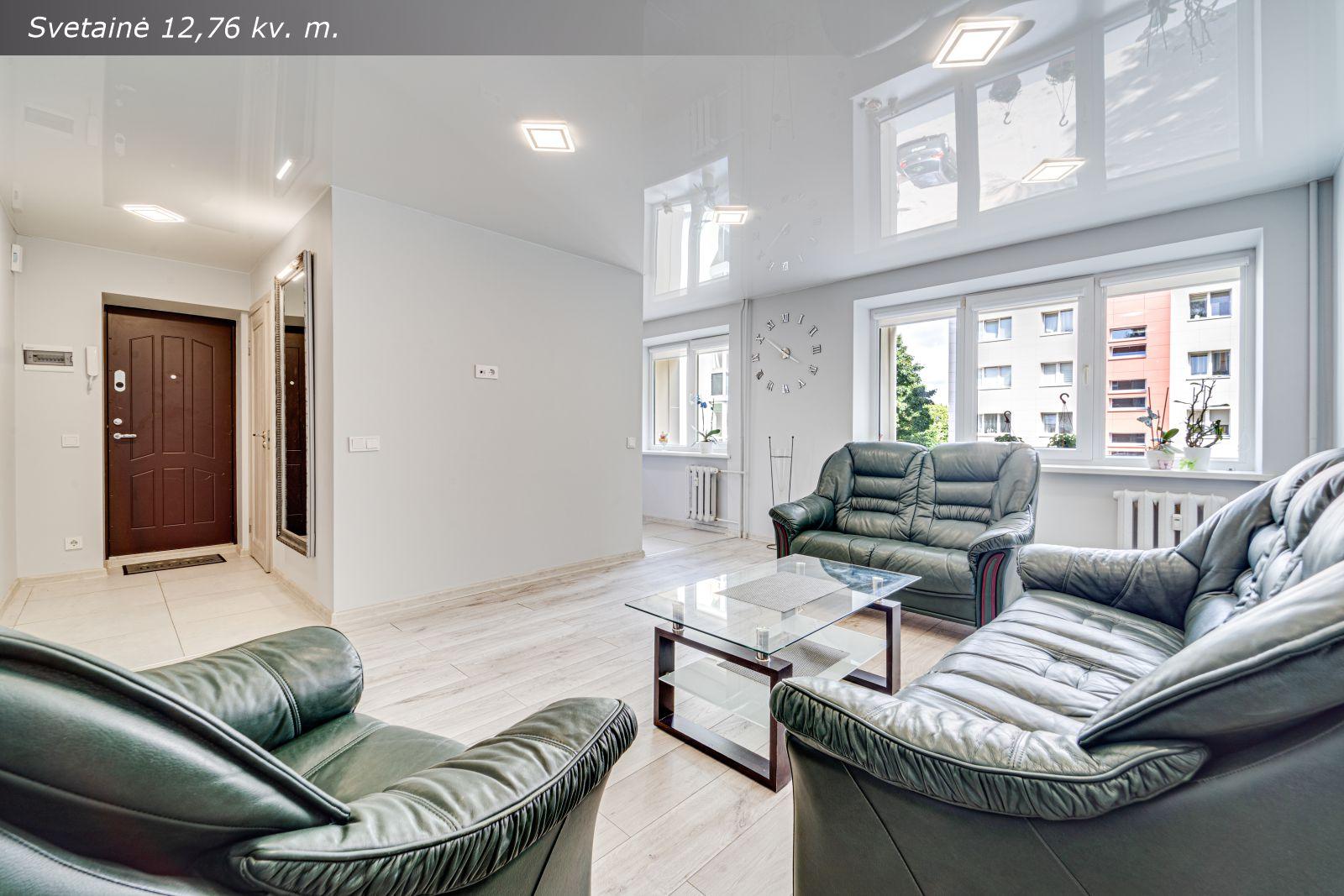 Šiuolaikiškas ir šviesus 3 kambarių butas naujai renovuotame name Klaipėdos centre