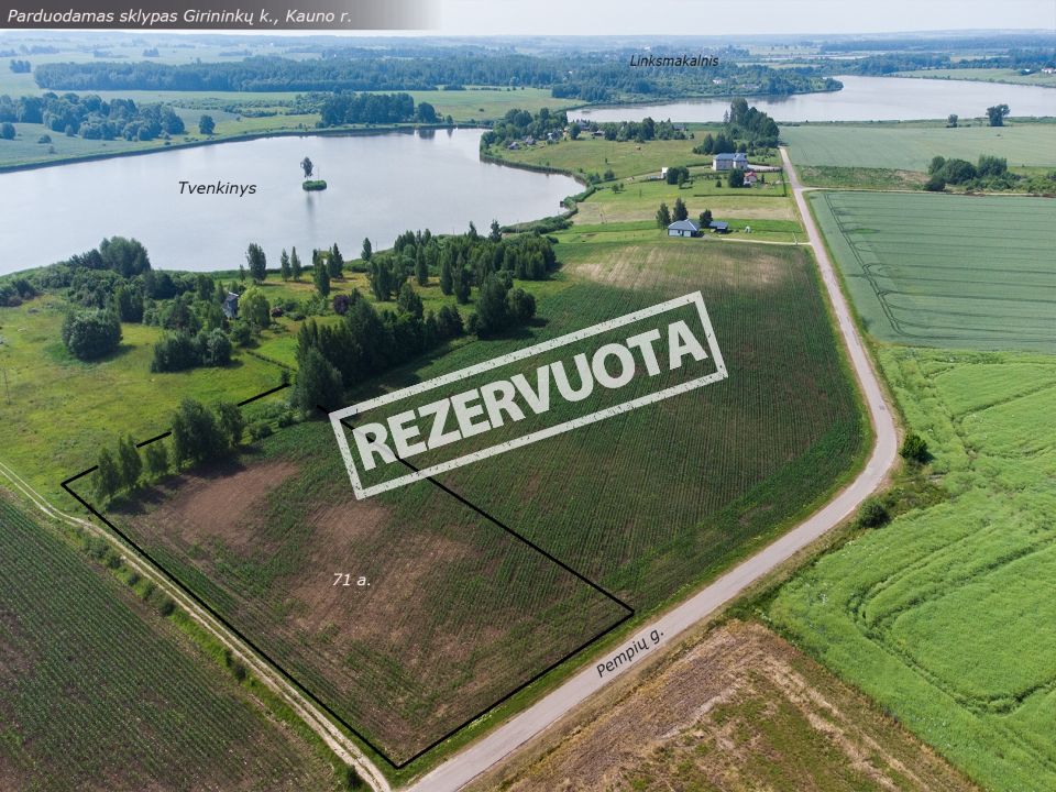 Gražioje, ramioje vietoje parduodamas 71 aro žemės ūkio paskirties sklypas, Girininkų k., Kauno rajone.