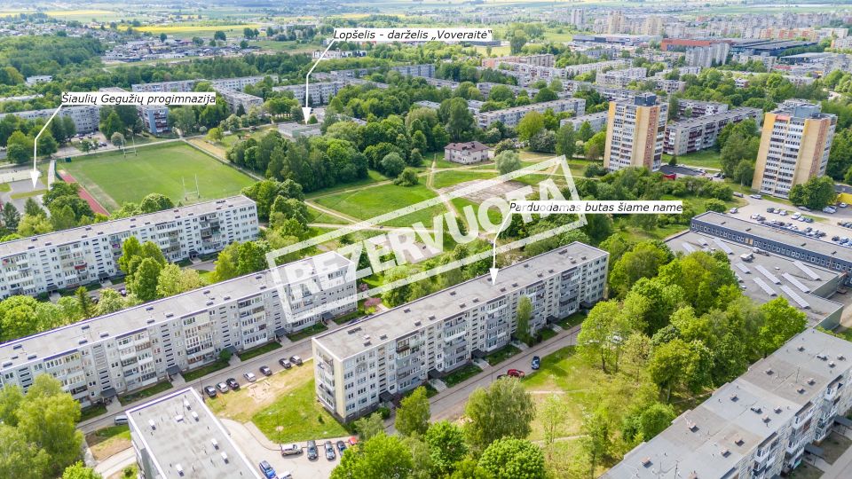 Parduodamas 2 kambarių butas &Scaron;iauliuose, S. Dariaus ir S. Girėno g. 14.