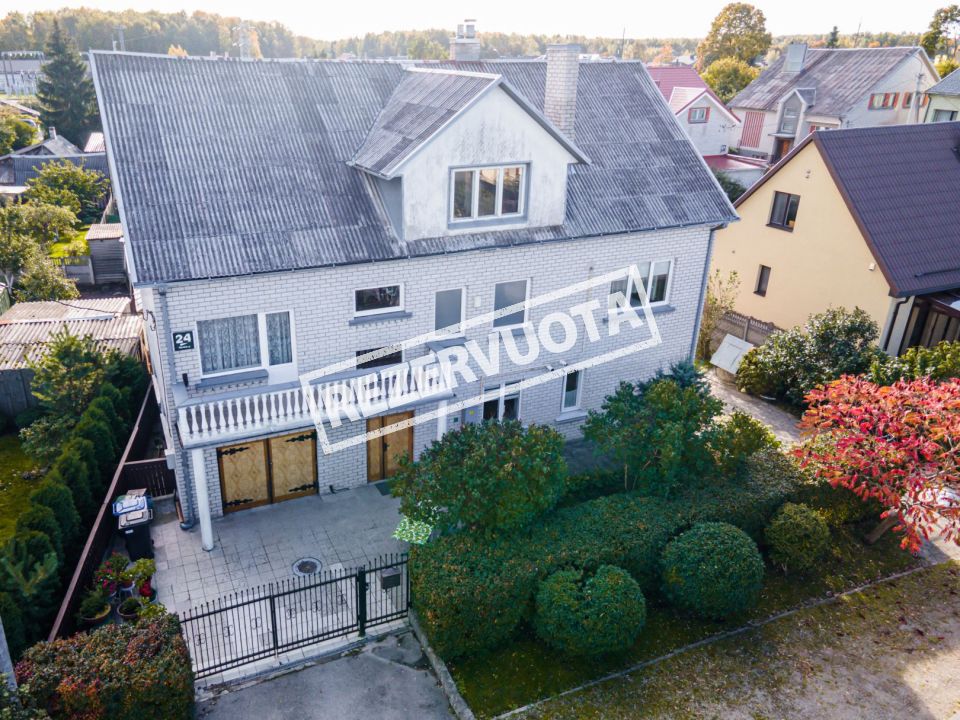 Parduodamas erdvus mūrinis gyvenamasis namas Agrastų g., &Scaron;iauliuose