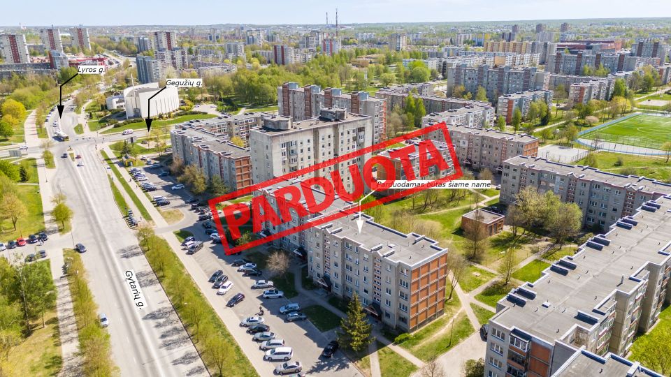 Parduodamas 1 kambario butas (su balkonu) Gytarių g. 11, &Scaron;iauliuose.