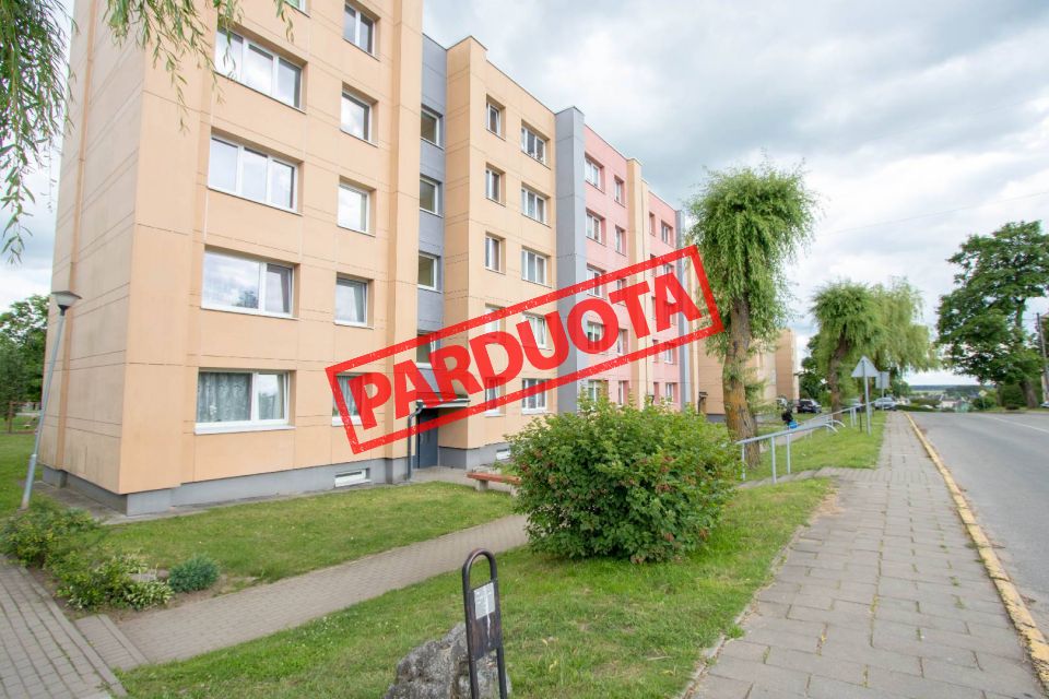 Parduodamas tvarkingas, su visais baldais ir buitine technika, 1 kambario butas, Laižuvos g. 10, Akmenė, Akmenės r.