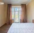 Išnuomojamas erdvus, šviesus ir jaukus 3 kambarių butas Klaipėdos centre, Danės g. 21