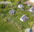 Išskirtinėje vietoje, ant upės kranto parduodama sodyba su 25,35 arų sklypu, Telšiu rajone, Kaunatavoje, Dvaro g. 3