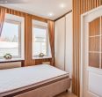 Išskirtinėje vietoje parduodamas suremontuotas 2 kambarių butas su vaizdu į miesto centrinį bulvarą, Vilniaus g. 169, Šiauliai.