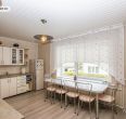 Parduodamas erdvus, pilnai įrengtas 316 m&sup2; ploto, 2 auk&scaron;tų mūrinis gyvenamasis namas su pusrūsiu ir ūkiniais pastatais Mažeikiuose, Kūlupio g.