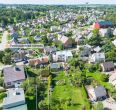Parduodamas rąstinis namas su 6,37 arų žemės sklypu Kalnų g., Kelmėje