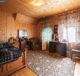 Prienų rajone, Žvyrynų k., šalia miško parduodama sodyba su rąstiniu namu ir 12 ha., žemės sklypu, kuriame išvystytas šilauogių ir slyvų ūkis.