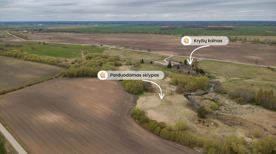 Parduodamas i&scaron;skirtinis sklypas &scaron;alia Kryžių kalno &ndash; tik 10 km iki &Scaron;iaulių miesto,  Domantų k., &Scaron;iaulių r.