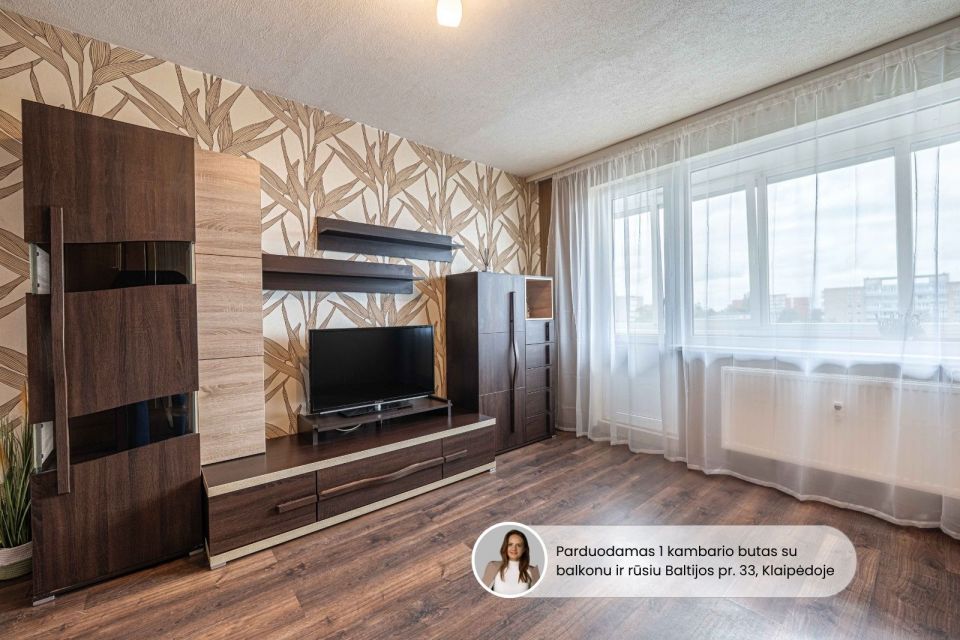 Parduodamas jaukus, šviesus ir tvarkingas 1 kambario butas Baltijos pr. 33, Klaipėdoje.