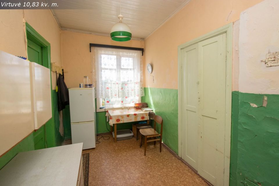 Gražioje vietoje! Parduodamas dviejų galų gyvenamasis namas - sodyba Telšių r., Pateklėnų k., Pateklos g.