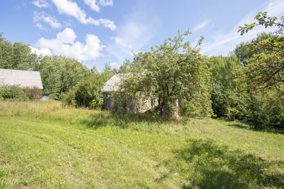 Gražioje vietoje! Parduodamas dviejų galų gyvenamasis namas - sodyba Telšių r., Pateklėnų k., Pateklos g.