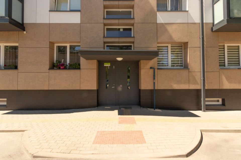 IŠMOKĖTA RENOVACIJA! Parduodamas 2 k. butas centre, Gedimino g., Telšiuose