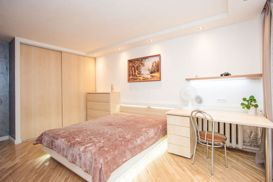 Išnuomojamas 2 kambarių butas miesto centre, Vilniaus g., Šiauliuose