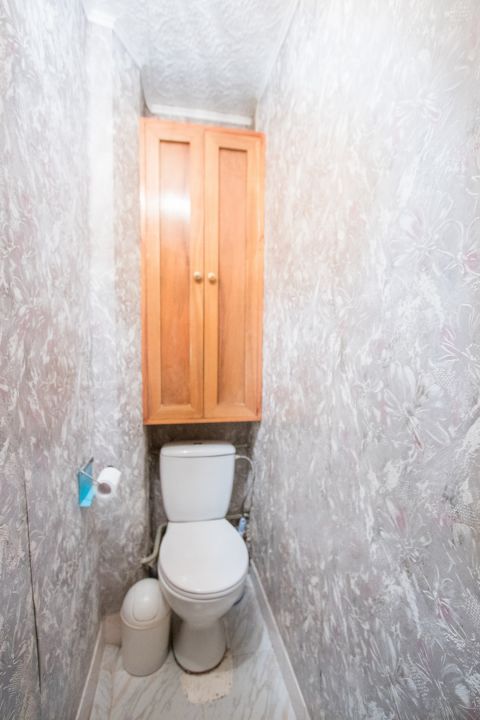 Išnuomojamas 2 kambarių butas arti Akropolio Šiauliuose, Krymo g. 24.