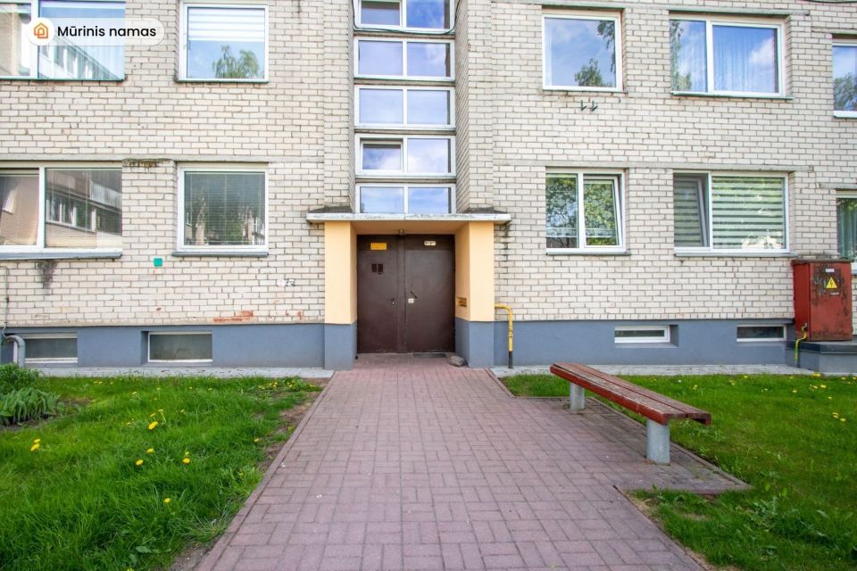 I&scaron;nuomojamas 2 kambarių butas Zoknių mikrorajone, Radvili&scaron;kio g. 116, &Scaron;iauliuose