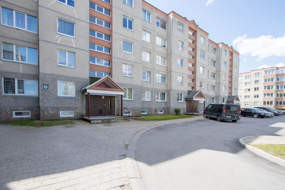 Išnuomojamas erdvus 1 kambario butas pietinėje miesto dalyje, Korsako g. 55, Šiauliuose