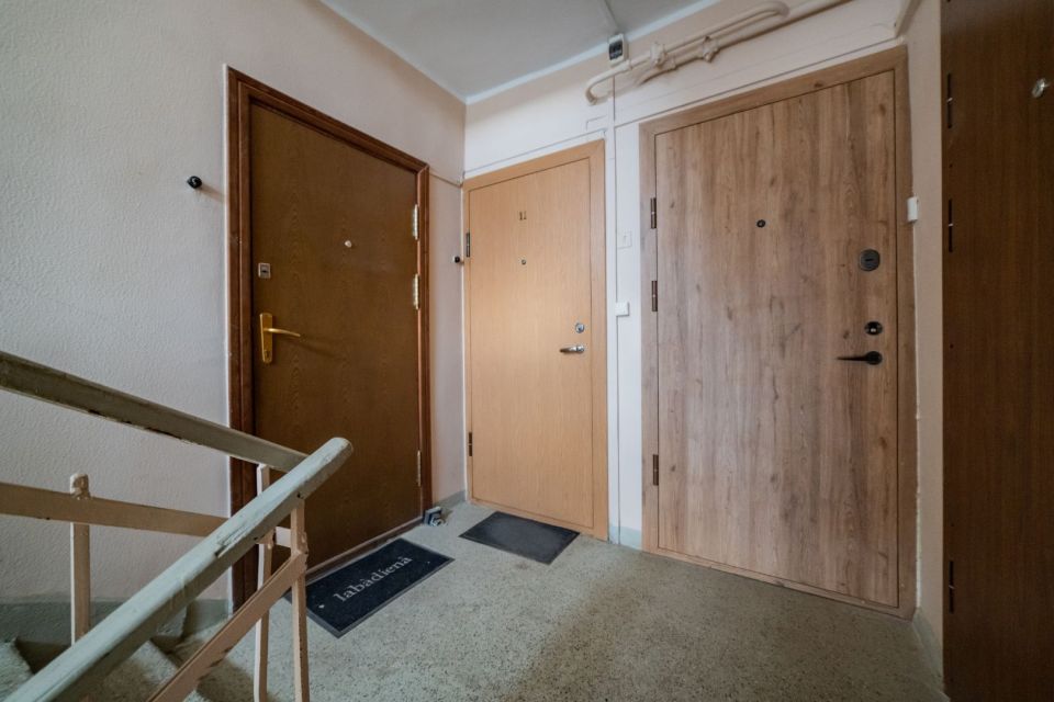 I&scaron;nuomojamas stilingas 2 kambarių butas &Scaron;iaulių bulvare &ndash; Vilniaus g. 217