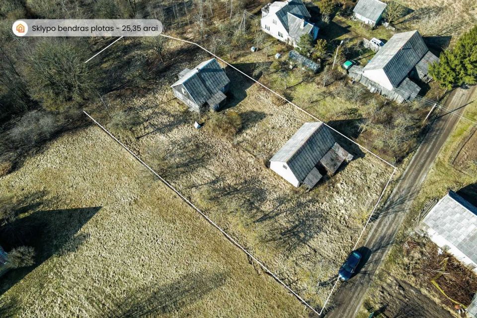 I&scaron;skirtinėje vietoje, ant upės kranto parduodama sodyba su 25,35 arų sklypu, Tel&scaron;iu rajone, Kaunatavoje, Dvaro g. 3