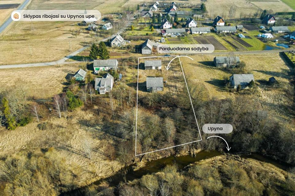 I&scaron;skirtinėje vietoje, ant upės kranto parduodama sodyba su 25,35 arų sklypu, Tel&scaron;iu rajone, Kaunatavoje, Dvaro g. 3