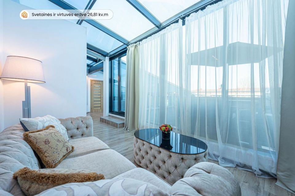 IŠSKIRTINIAI MANSARDINIAI APARTAMENTAI SU ĮSPŪDINGA TERASA KLAIPĖDOS CENTRE, H.MANTO G. 31A
