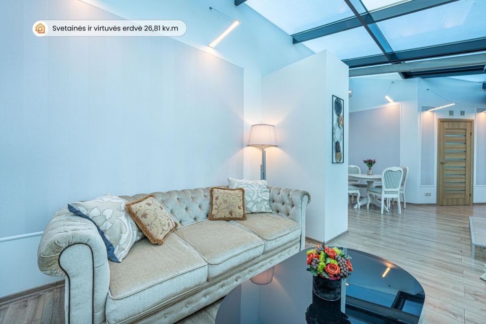 IŠSKIRTINIAI MANSARDINIAI APARTAMENTAI SU ĮSPŪDINGA TERASA KLAIPĖDOS CENTRE, H.MANTO G. 31A