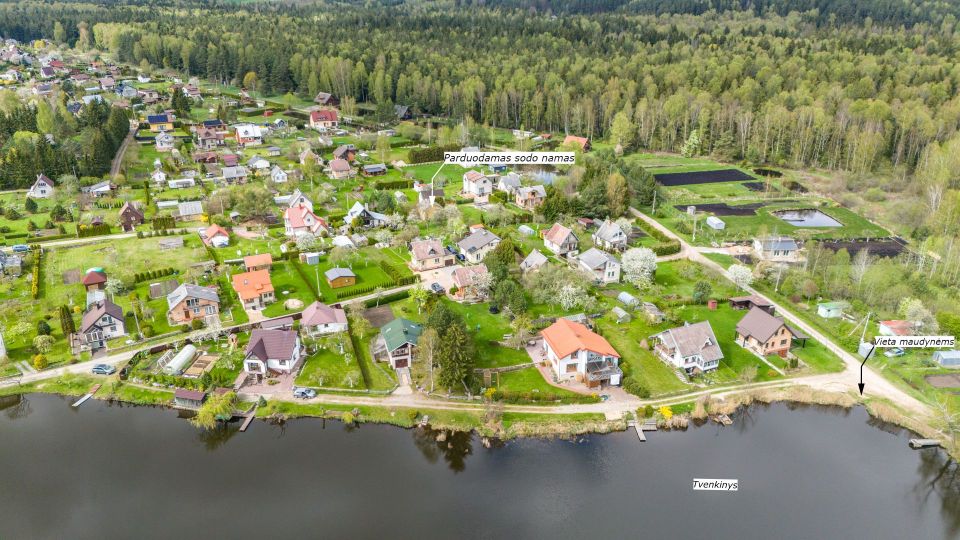 Kurtuvėnų regioniniame parke, Linartų kaime, parduodamas sodo namas su 6,32 arų sklypu.