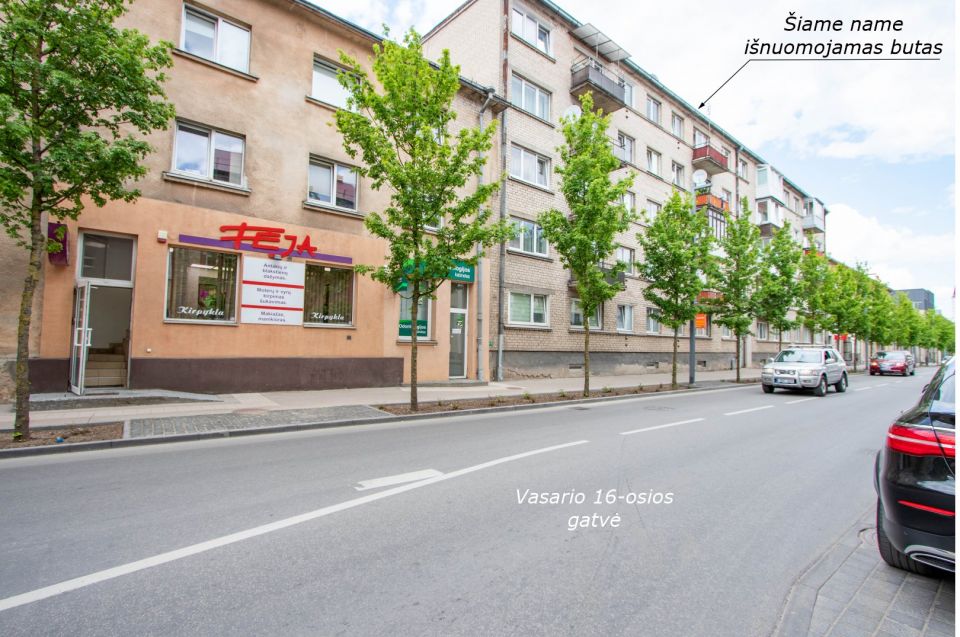 Miesto centre i&scaron;nuomojamas suremontuotas 2 kambarių butas Vasario 16-osios g. 31, &Scaron;iauliuose