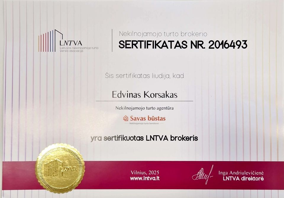 Miesto centre parduodamas erdvus vieno kambario (44,22 kv. m) butas prie pat centrinio bulvaro, Vilniaus g. 217, &Scaron;iauliuose.