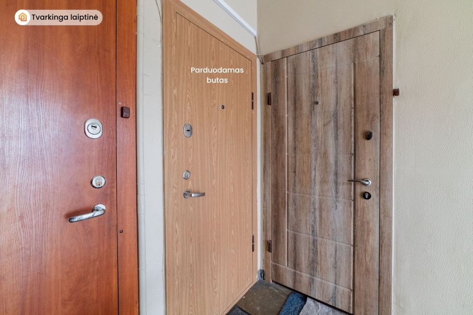 Miesto centre, parduodamas šiuolaikiško interjero 2 kambarių butas, Ežero g. 3, Šiauliuose
