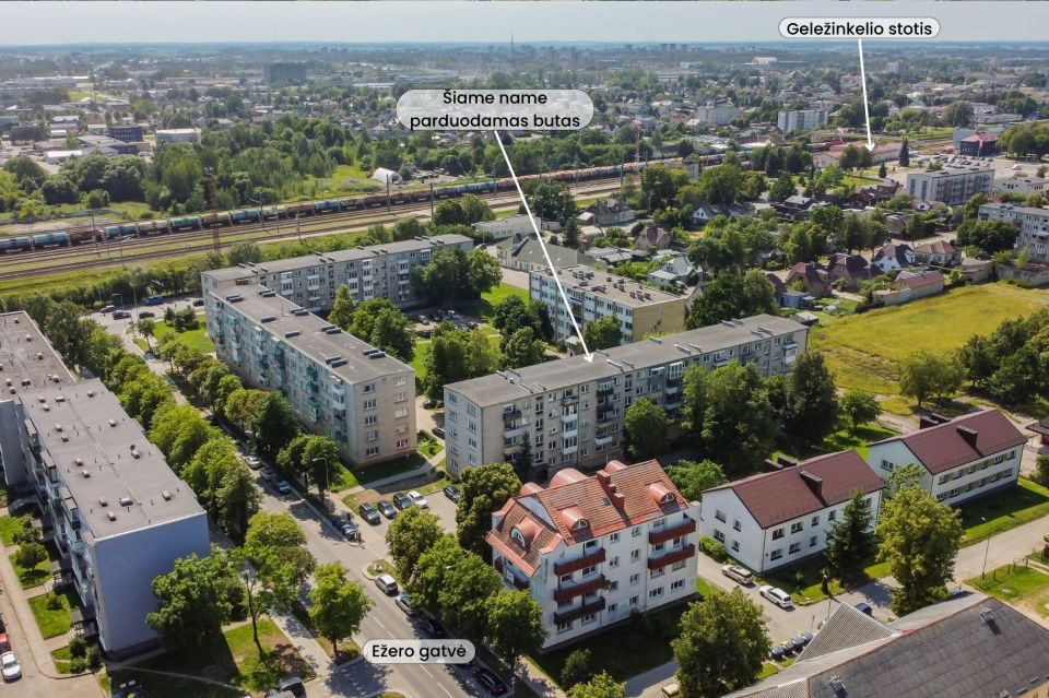 Miesto centre, parduodamas šiuolaikiško interjero 2 kambarių butas, Ežero g. 3, Šiauliuose