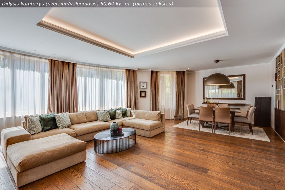 Miesto centriniame parke parduodamas kokybiškai įrengtas namas, S. Lukauskio g. 20, Šiauliuose.