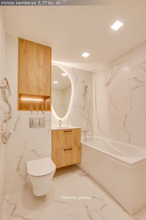 Naujai ir kokybi&scaron;kai suremontuotas 3 kambarių butas Architektų g. 6, &Scaron;iauliai.