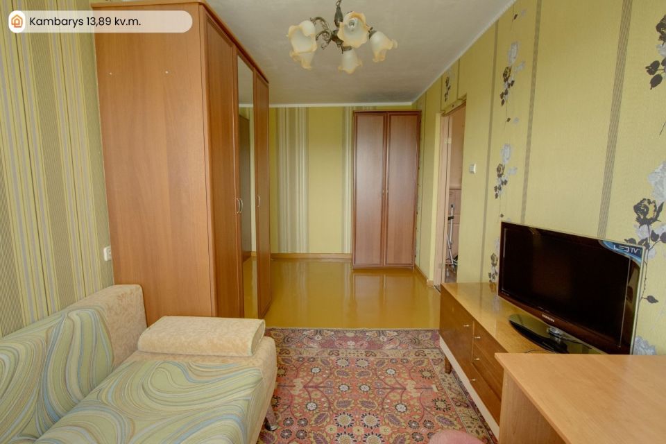 Pačiame Jonavos centre, RENOVUOTAME NAME, Ralio g.8, parduodamas 2 kambarių butas.