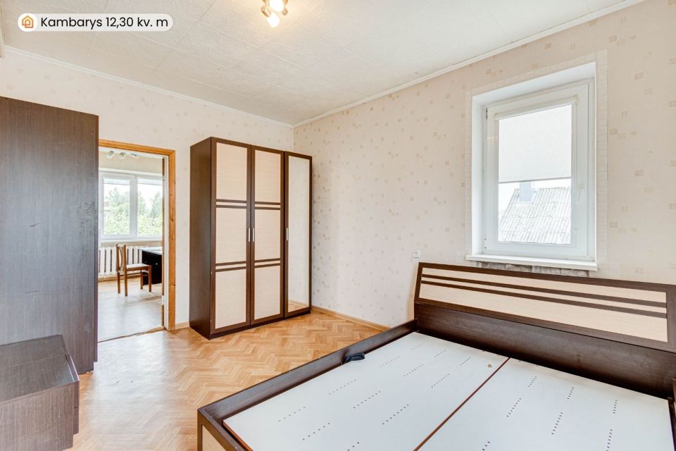 Parduodama namo dalis su 6,5 arų žemės sklypu Užuovėjos g., Ginkūnų k., &Scaron;iaulių r.