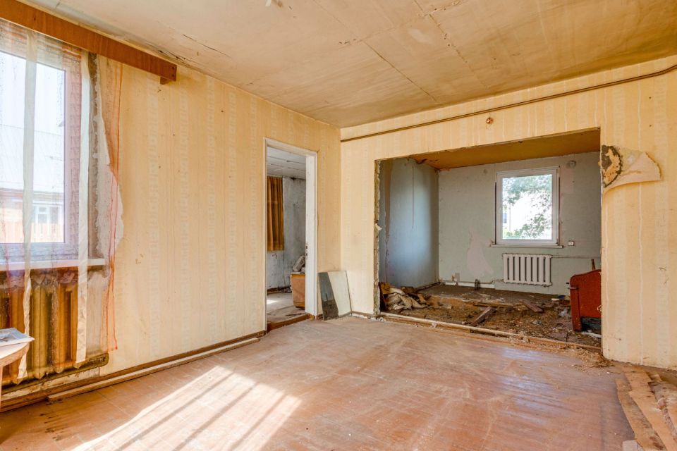 Parduodama namo dalis su sklypo dalimi &Scaron;iauliuose, Kretingos g. 13A, &Scaron;iauliai.
