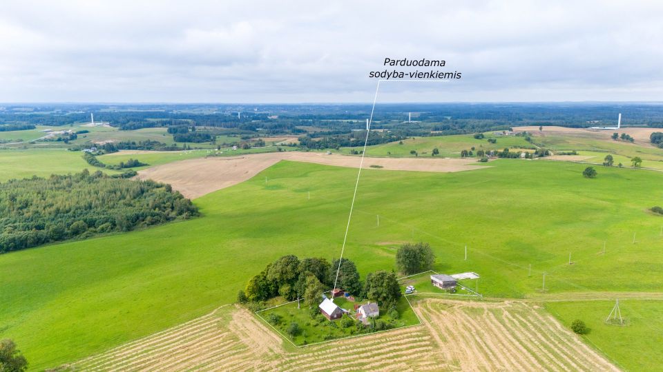 Parduodama nuošali sodyba-vienkiemis su 30 arų sklypu, Kelmės r. Ganyprovos k. 9
